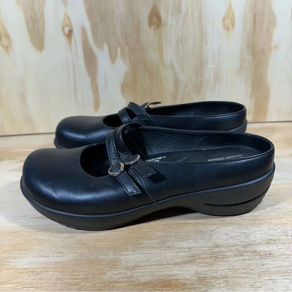 Sanita Black Leather Clogs Women’s Size 8